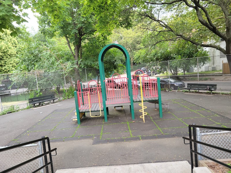 Photo of Mahoney Playground in New York