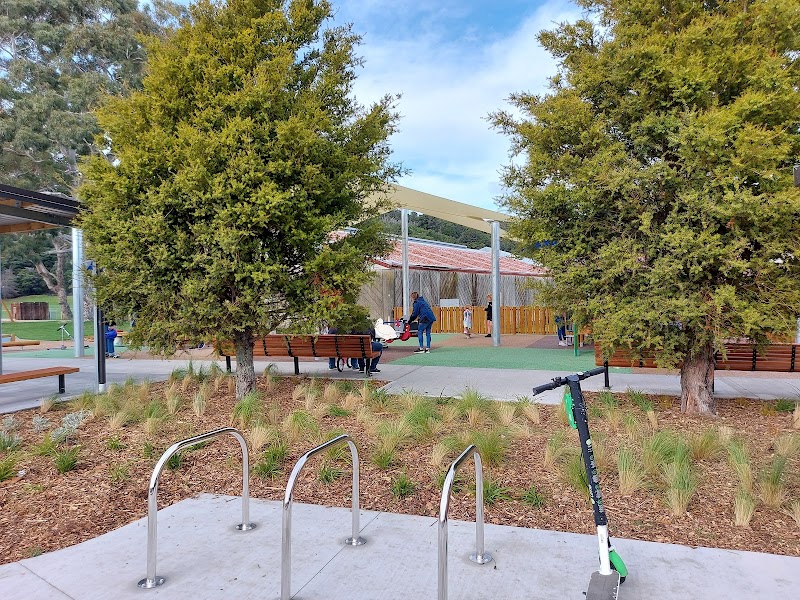 Maidstone Max photo 3