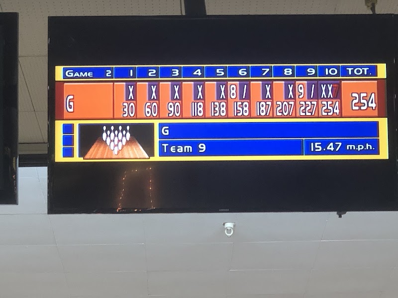Majestic Lanes Bowling Alley photo 2