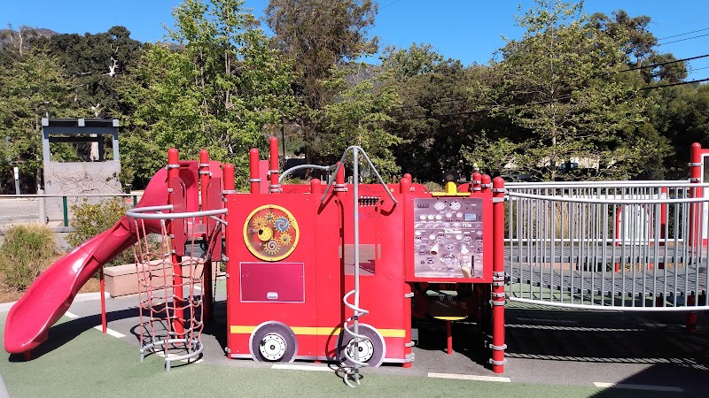 Malibu Park Playground photo 3