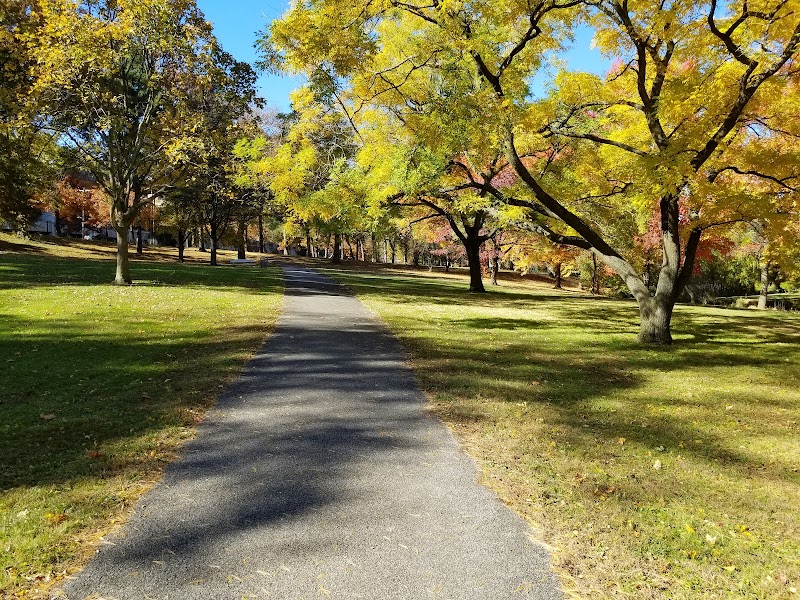 Manhasset Valley Park photo 2
