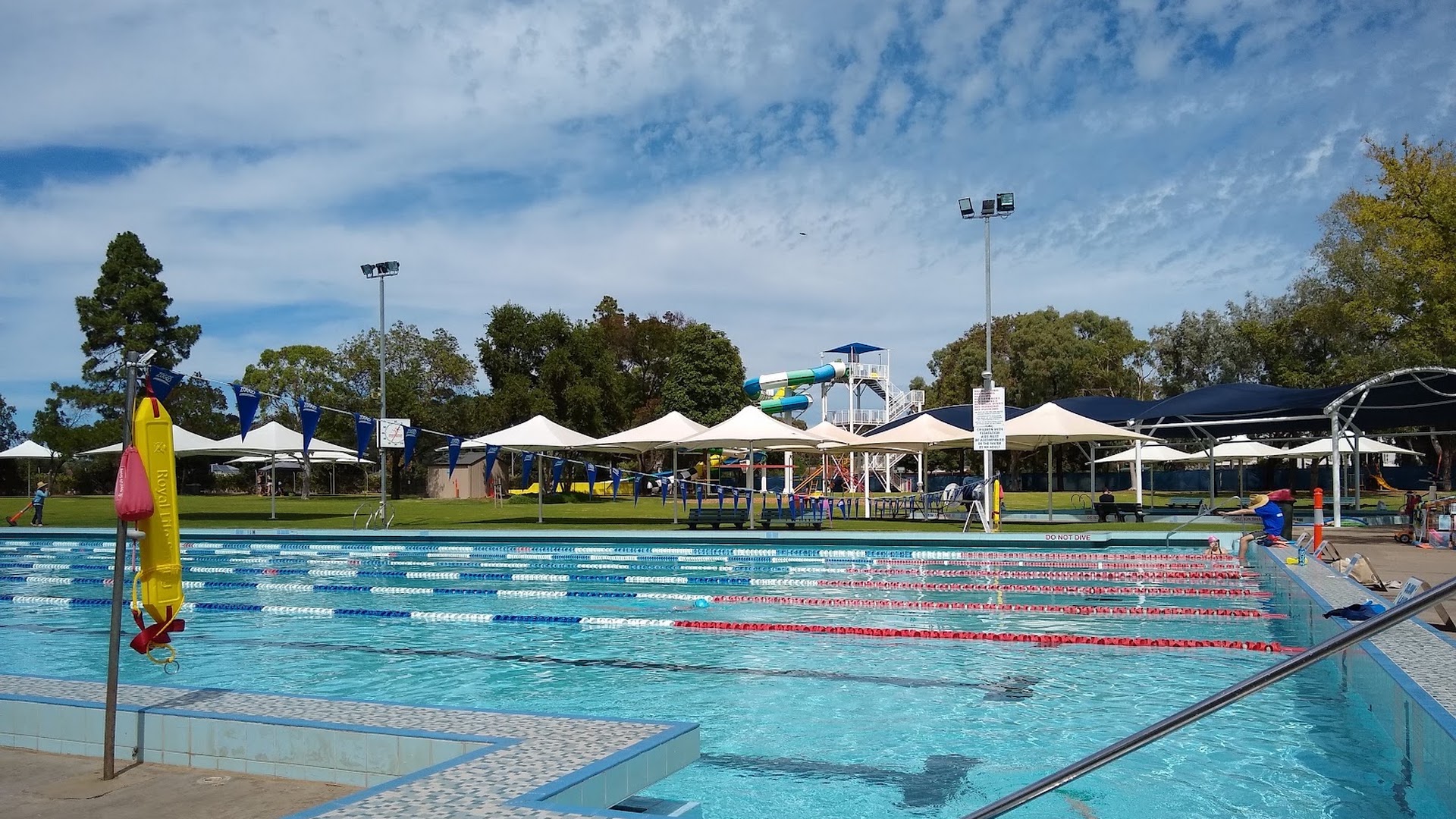 Marion Outdoor Pool photo 3