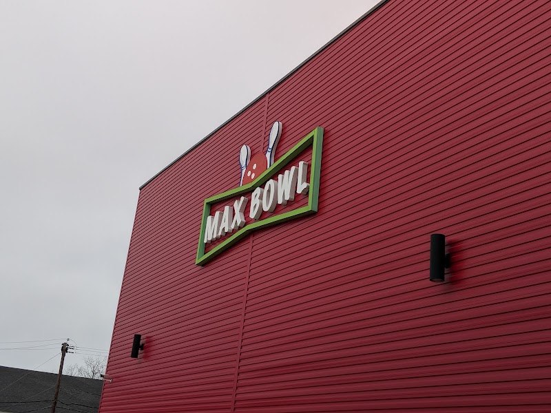 Max Bowl - Baytown photo 2