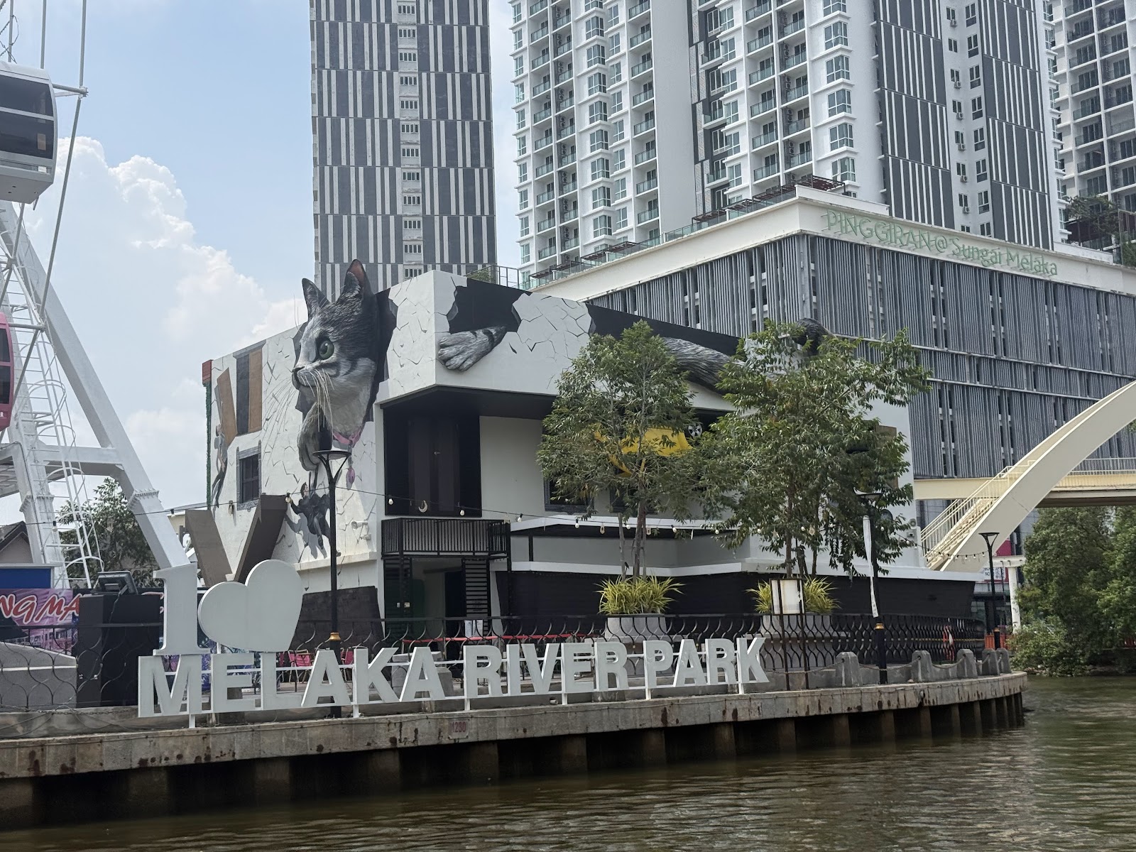 Melaka River Park