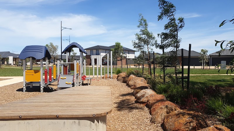 Middle Park Village Playground