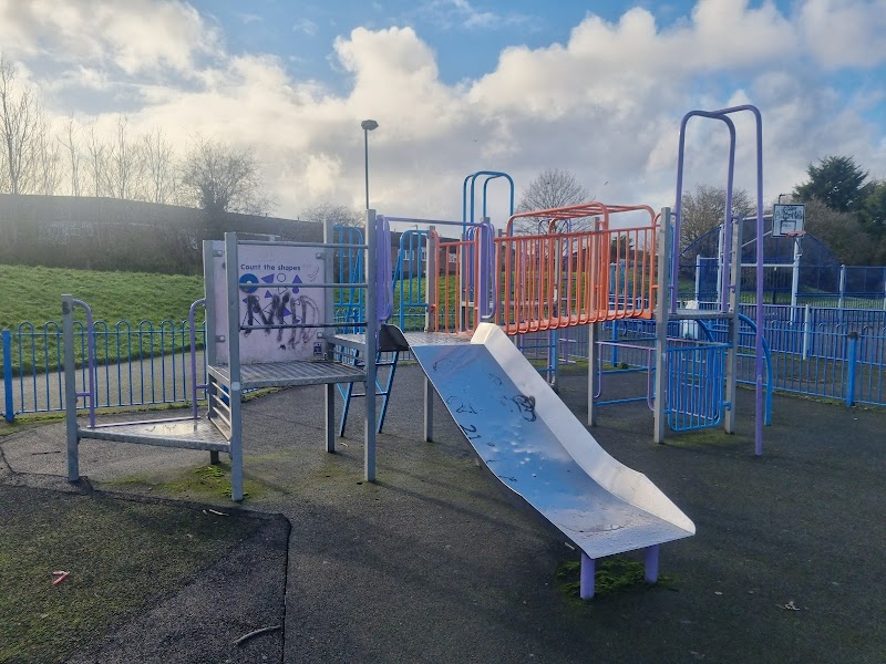 Middlehill Rise Play Area