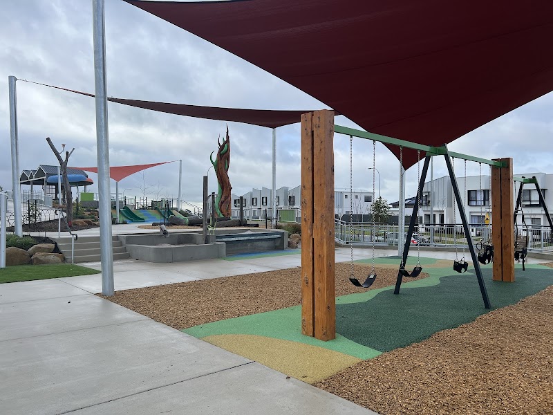 Minta Hilltop Fantasy Playground photo 2