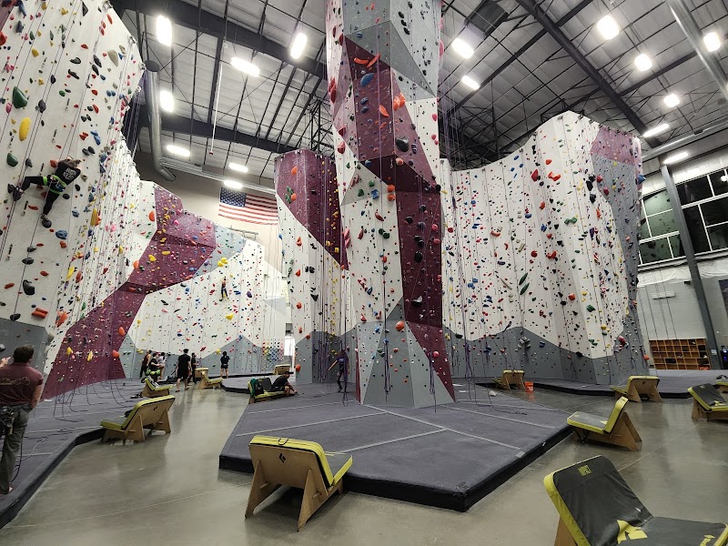 Momentum Indoor Climbing Sandy photo 2