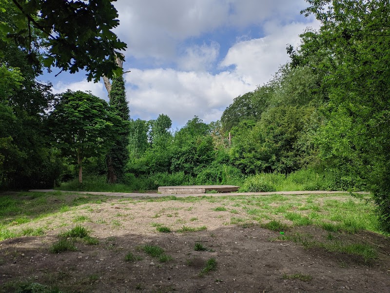 Morden Hall Playground photo 2