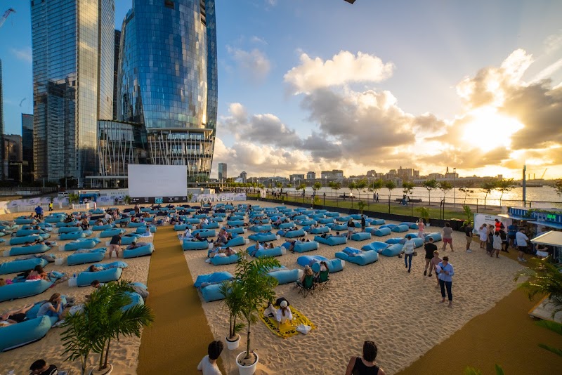 Mov’in bed - Outdoor Bed Cinema