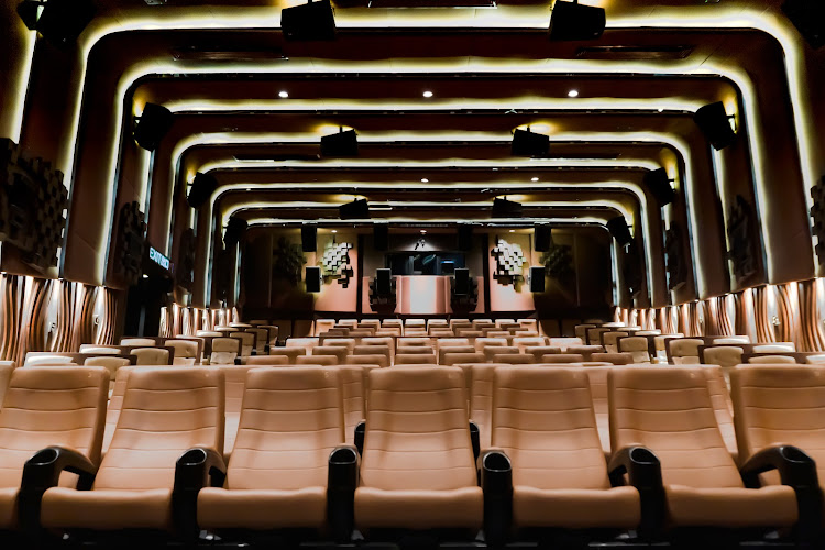 MOViE MOViE Pacific Place