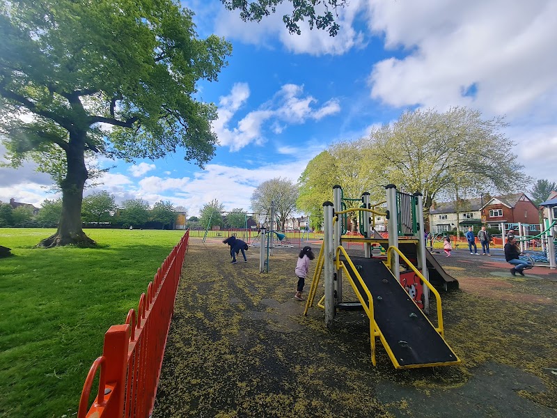 Muntz Park Play Area