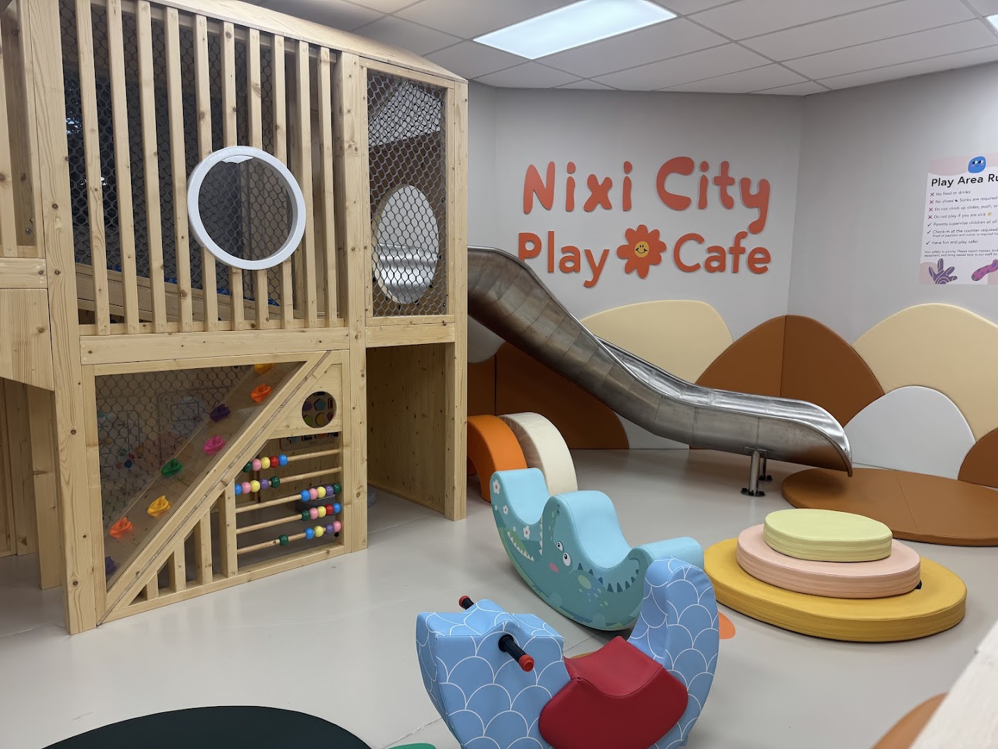 Nixi City Play + Cafe photo 3