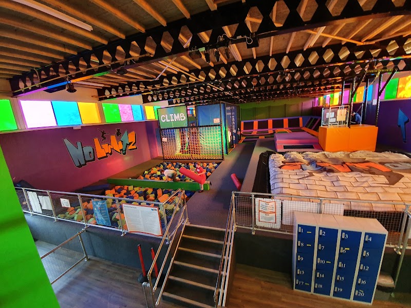 No Limitz Trampoline Park