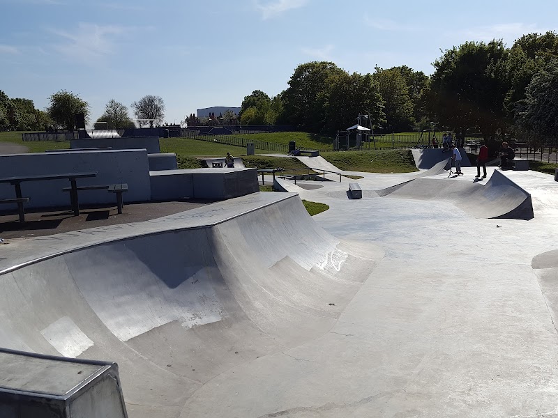 Oaklands Recreation Ground