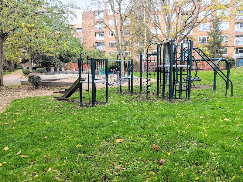 Old Paradise Gardens photo 3