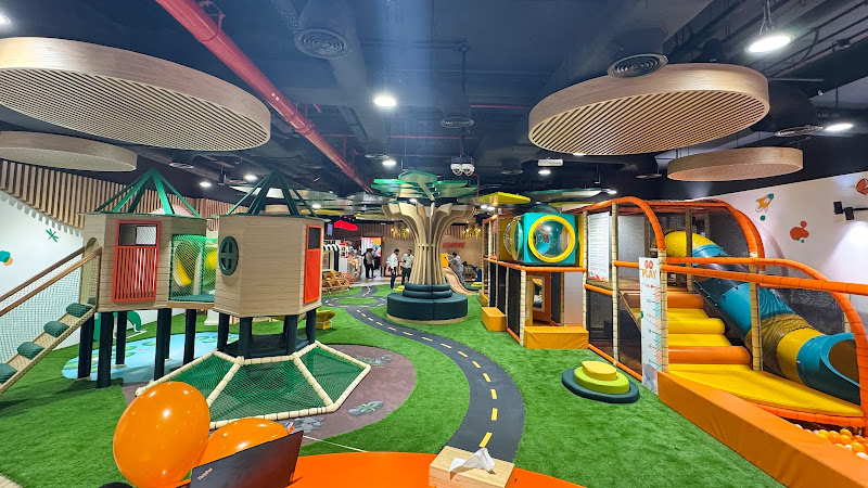 Orange Wheels - Al Ain Tower, Khalidiyah