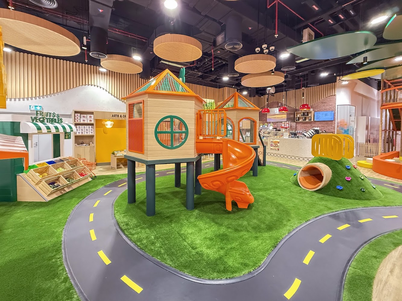 Orange Wheels - Dubai Mall (Zabeel Extension) photo 2