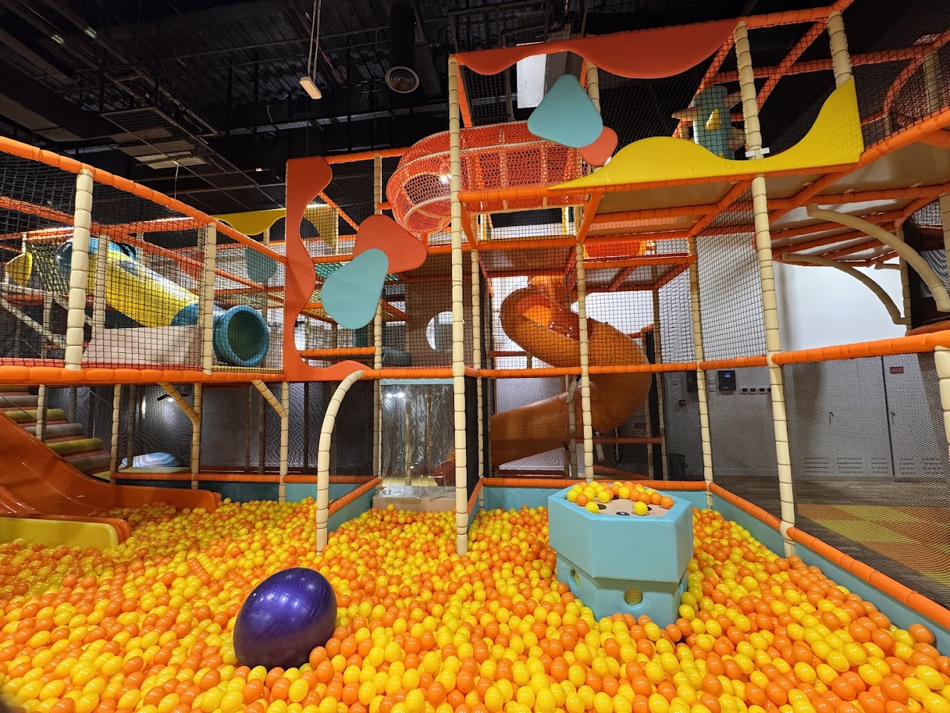Orange Wheels - Nad Al Sheba Mall photo 4
