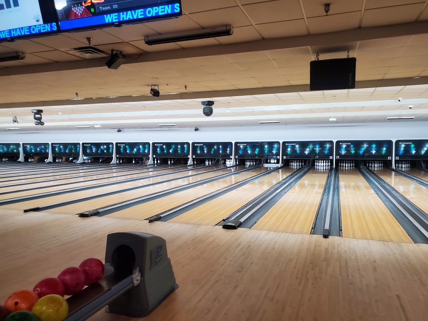 Oviedo Bowling Center photo 2