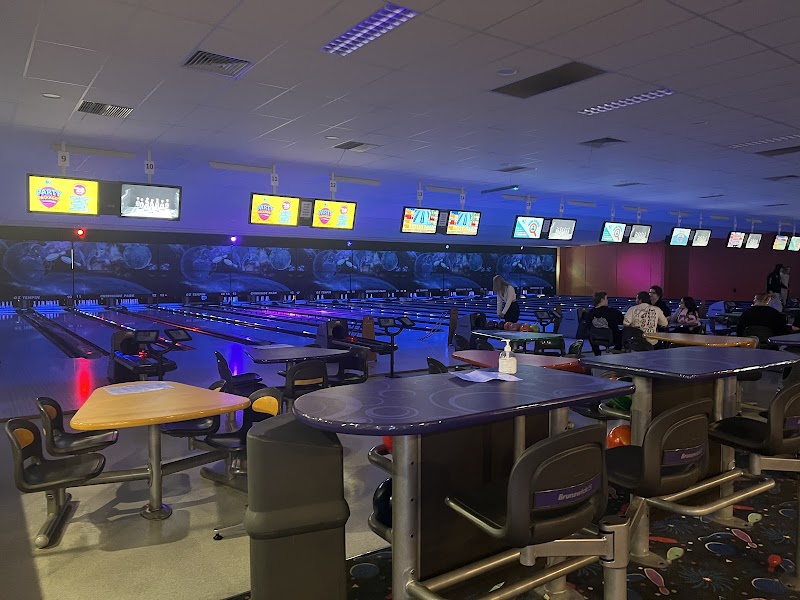 Oz Tenpin Chirnside Park photo 2