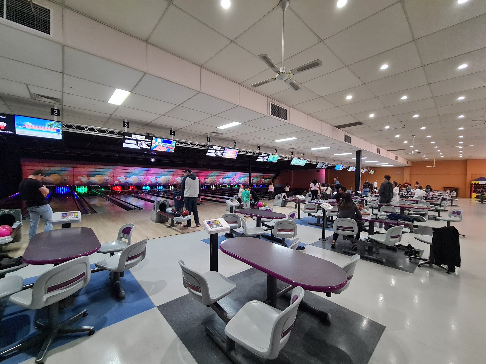 Oz Tenpin Greensborough Lanes photo 2