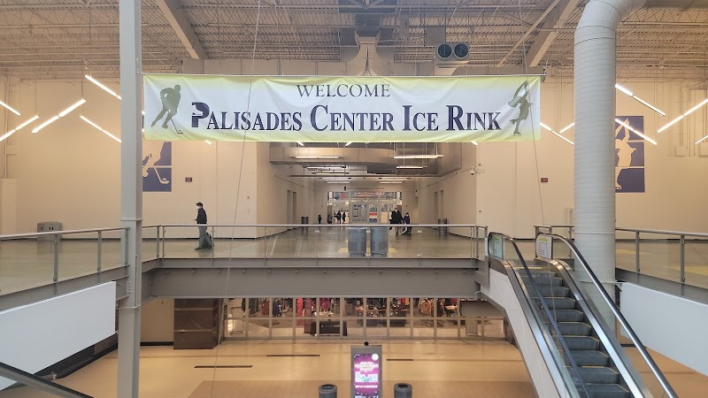 Palisades Center Ice Rink photo 2