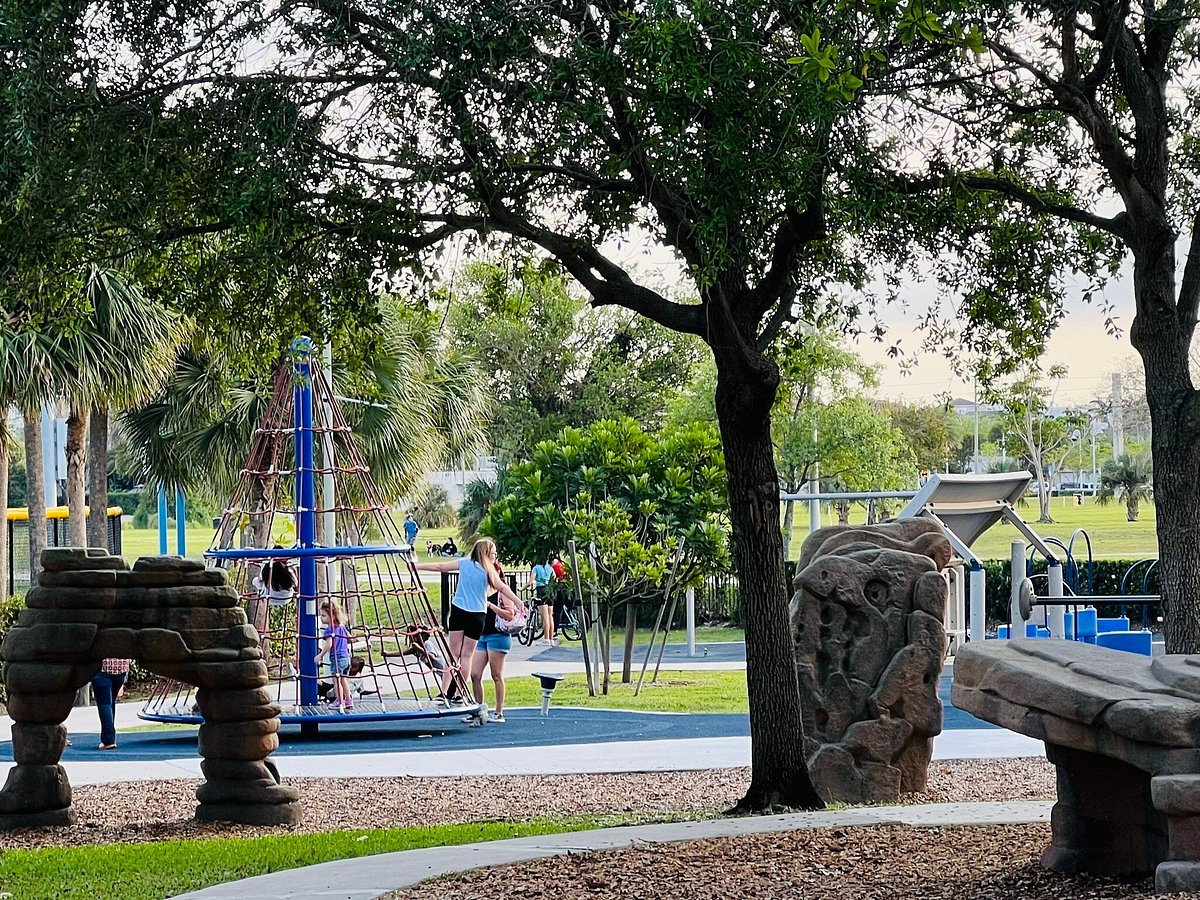 Palmetto Bay Park playground photo 2