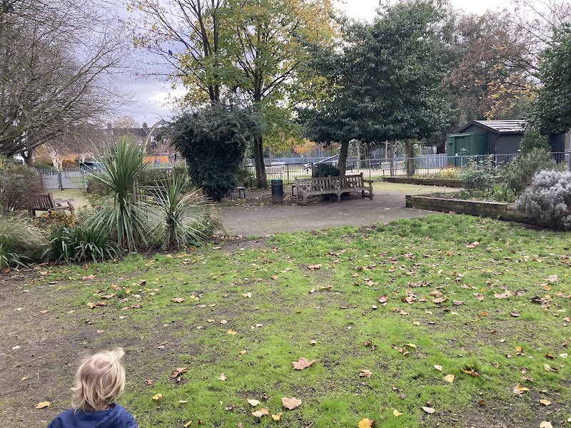 Paradise Park Playground photo 2