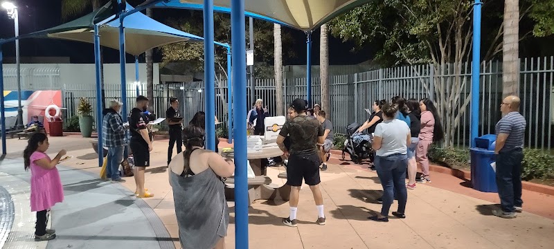 Paramount Pool photo 3