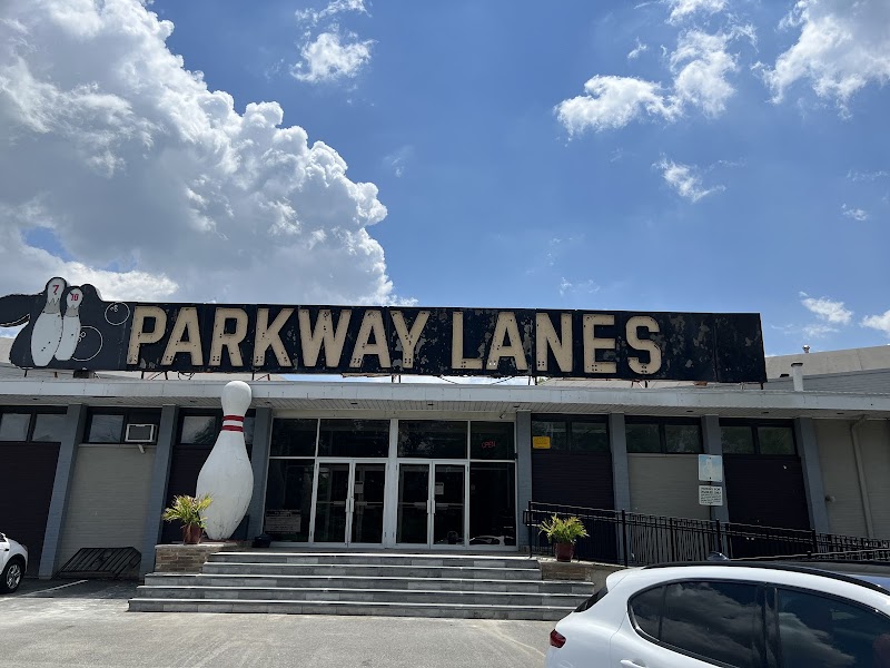 Parkway Lanes photo 2