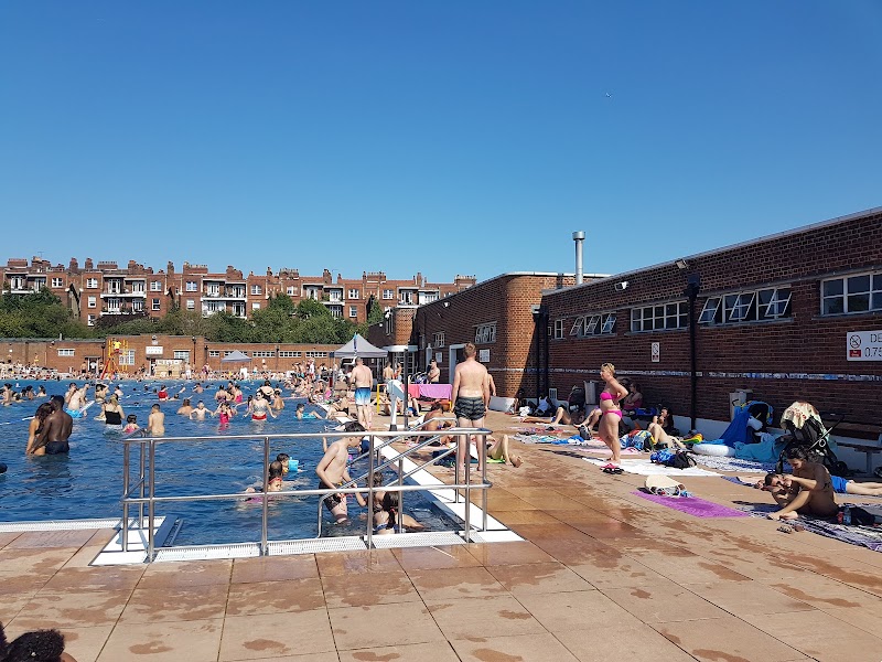 Parliament Hill Fields Lido photo 2