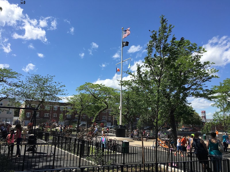 Paul Raimonda Playground photo 2