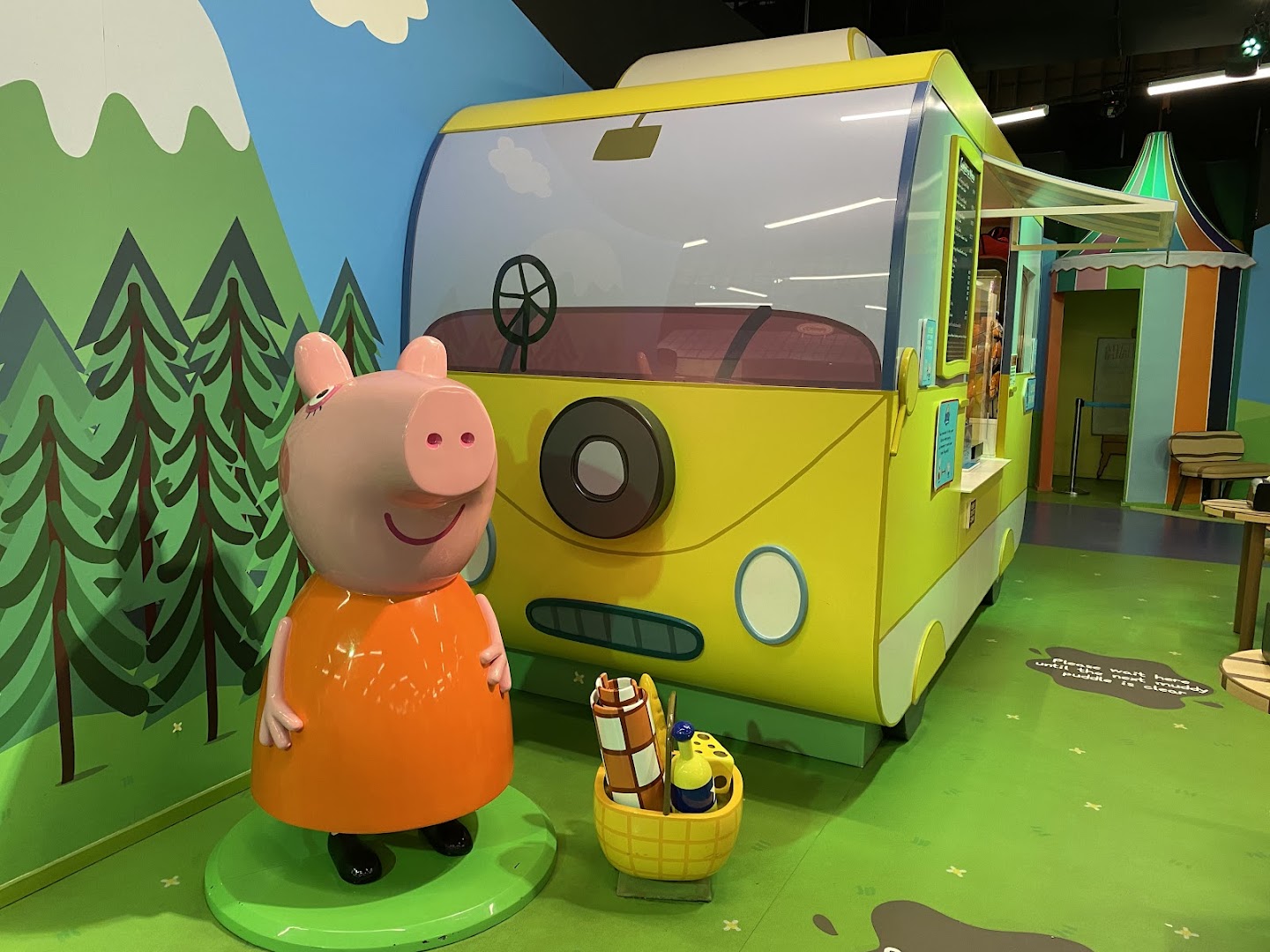 PEPPA PIG World of Play Dallas photo 3