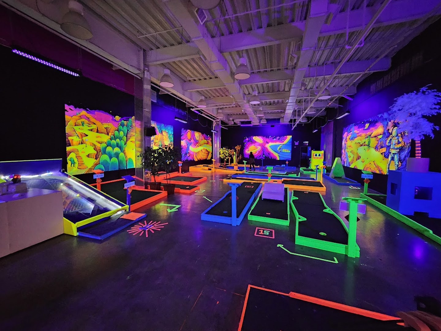Planet X Mini Glow Golf photo 3