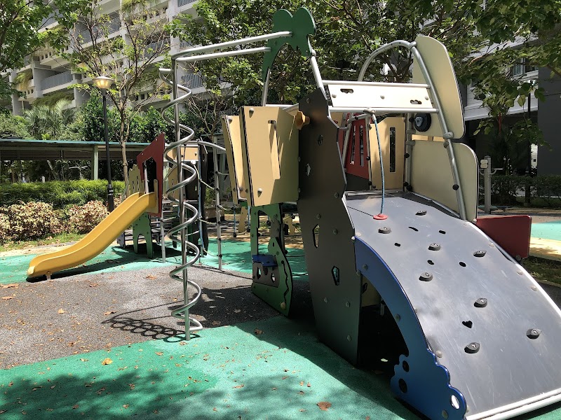 Playground at Blk 815C photo 3