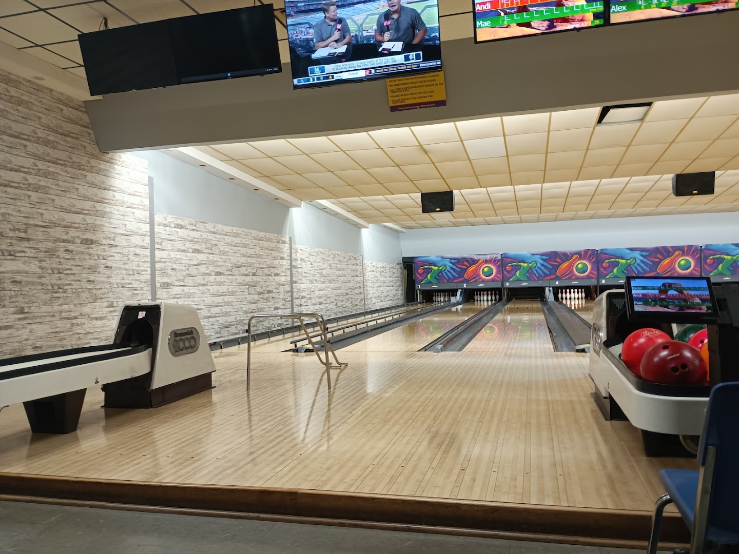 Plum Hollow Lanes