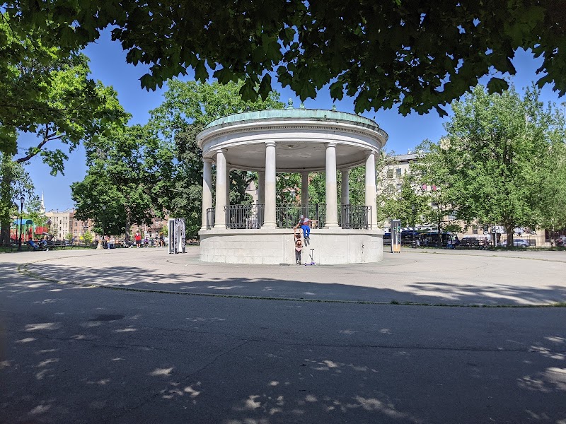 Poe Park photo 2