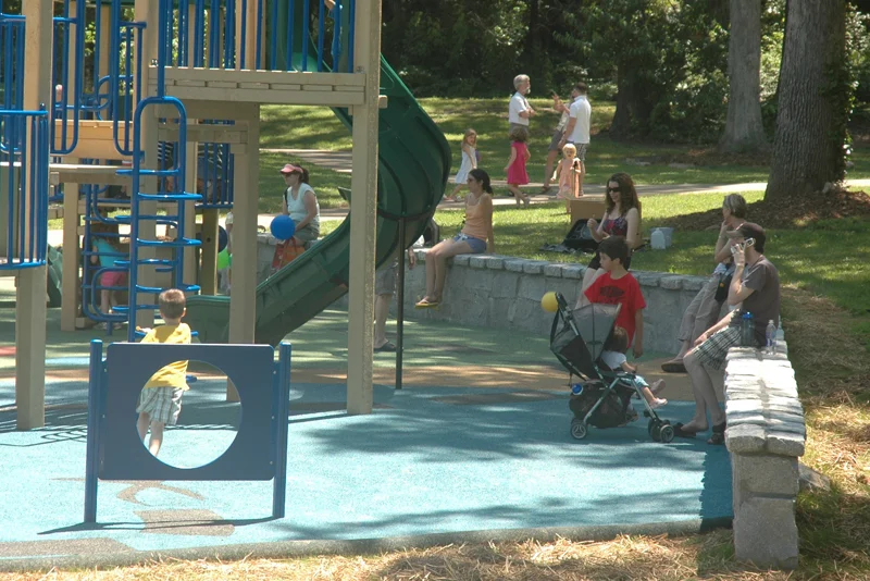 Poncey-Highland Playground photo 2