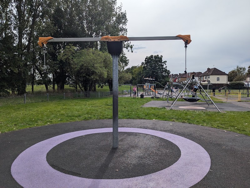 Poole Road Recreation Ground photo 2