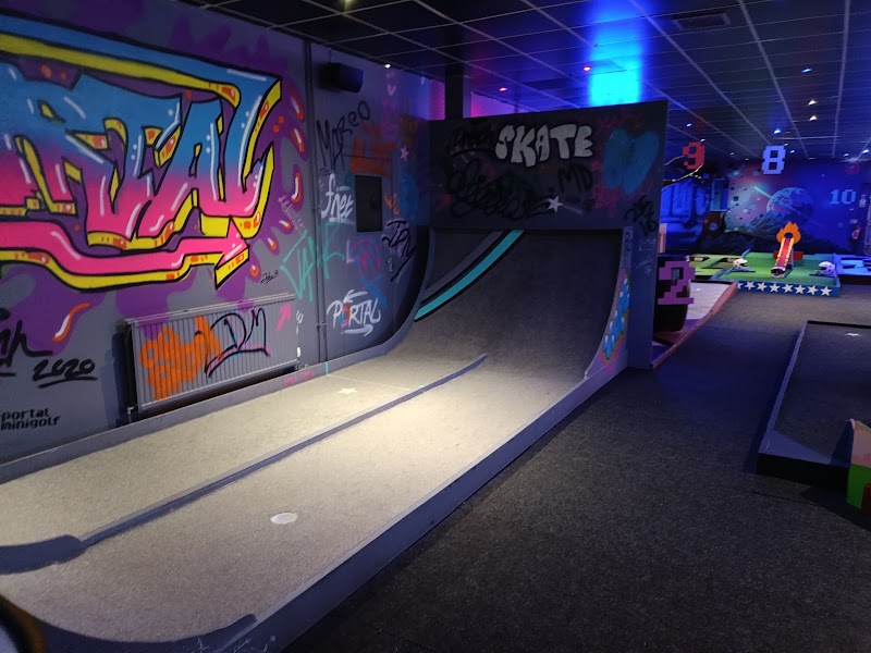 Portal Mini Golf photo 3