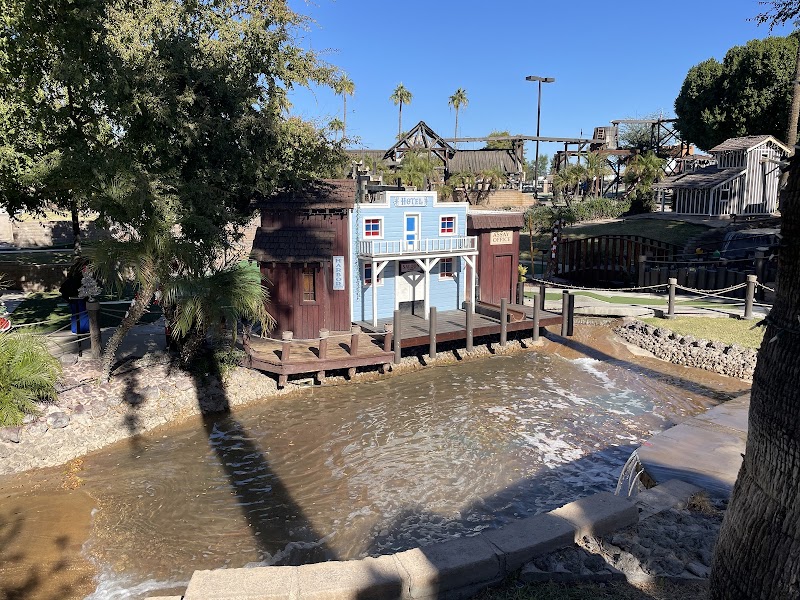 Princess Path Mini Golf course photo 2