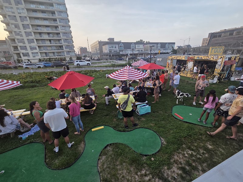 Putt Hut