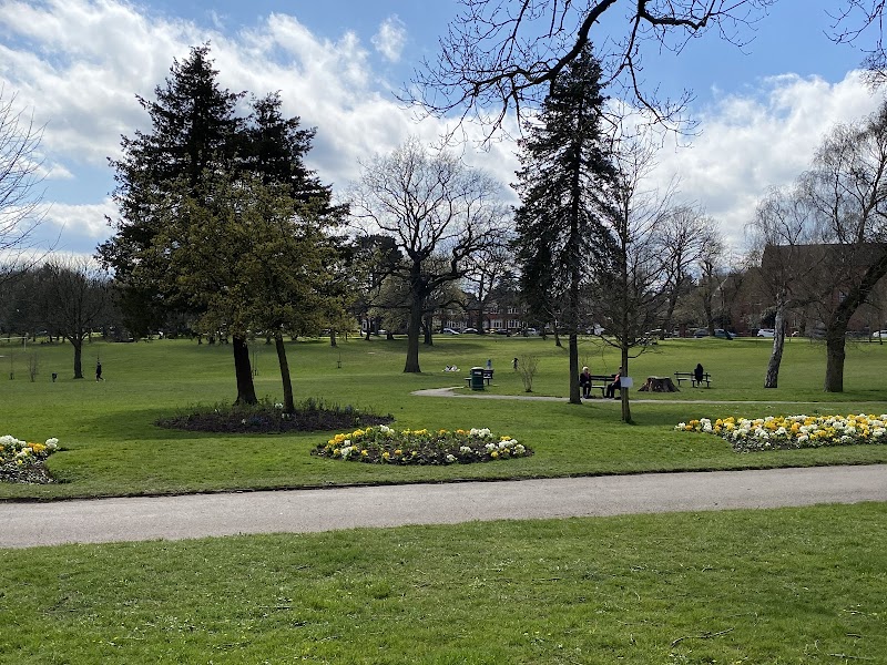 Queens Park photo 2