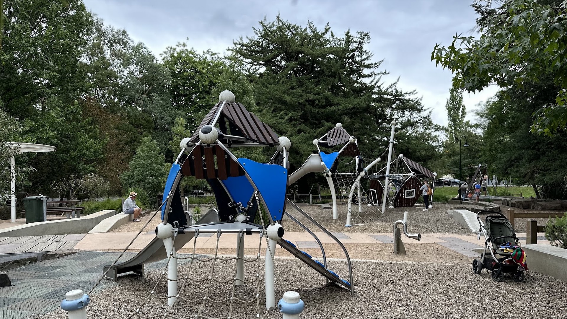 Queens Park Playground