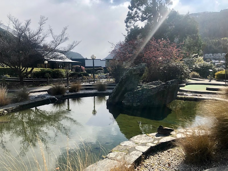 Queenstown Mini Golf photo 2