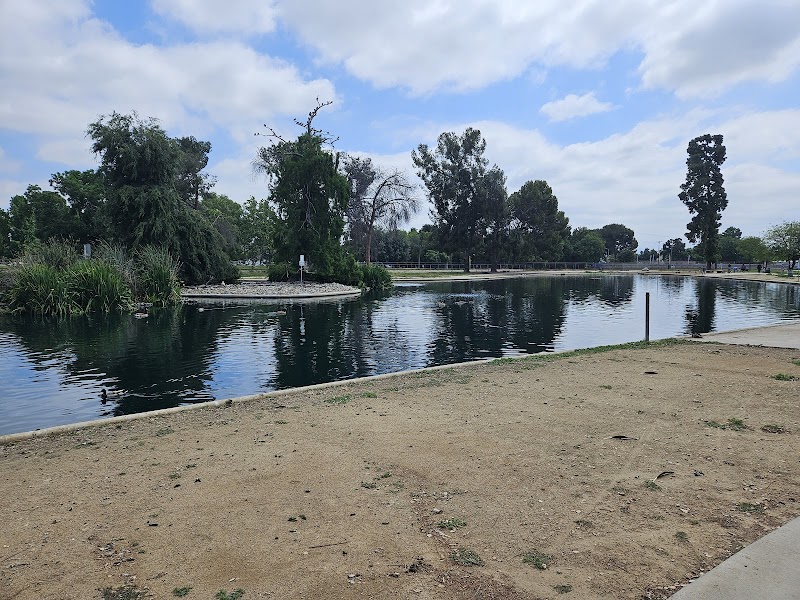 Reseda Park photo 3