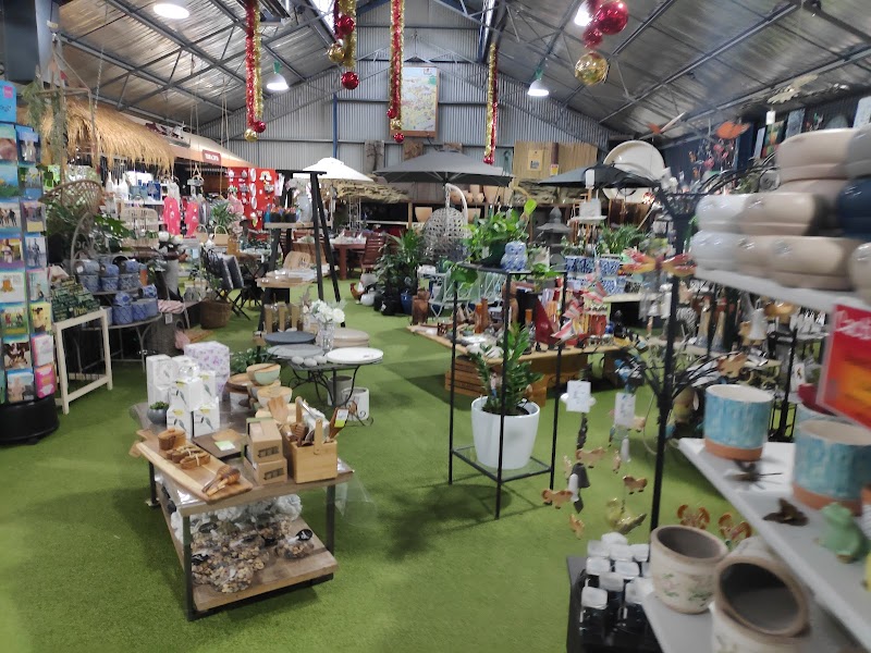Riverside Gardens Garden Centre & Mini Golf photo 3