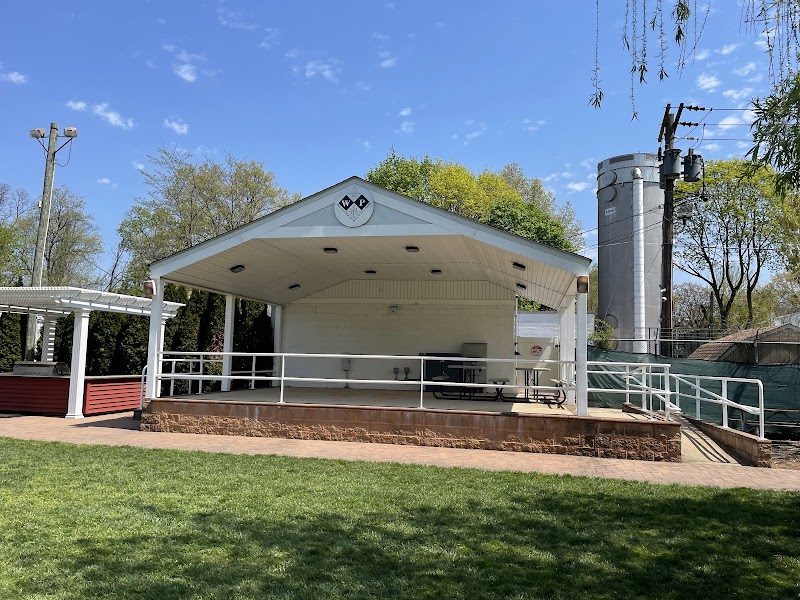 Roger Fay Williston Park Pool photo 2