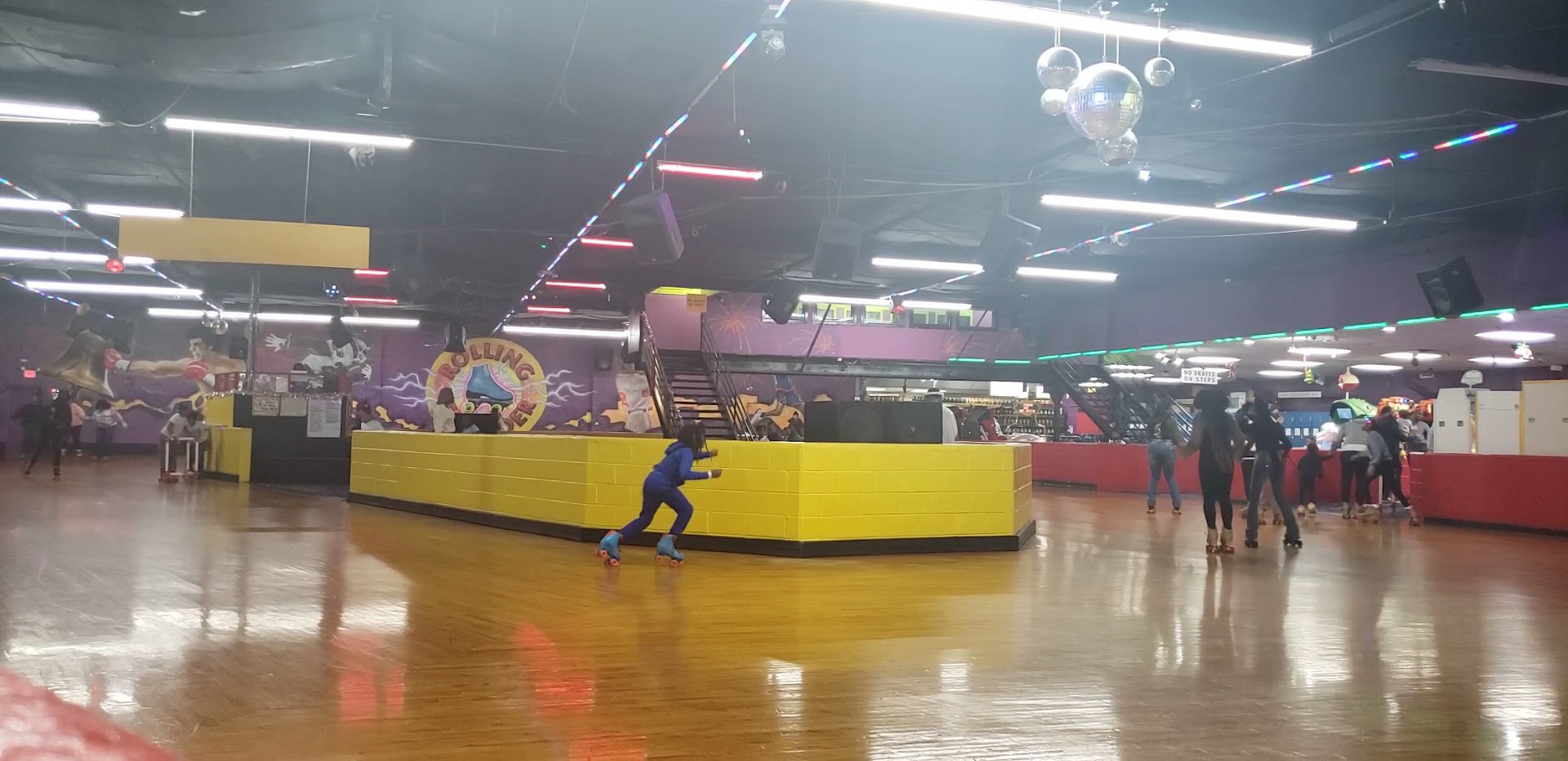 Rolling Thunder Skating Center